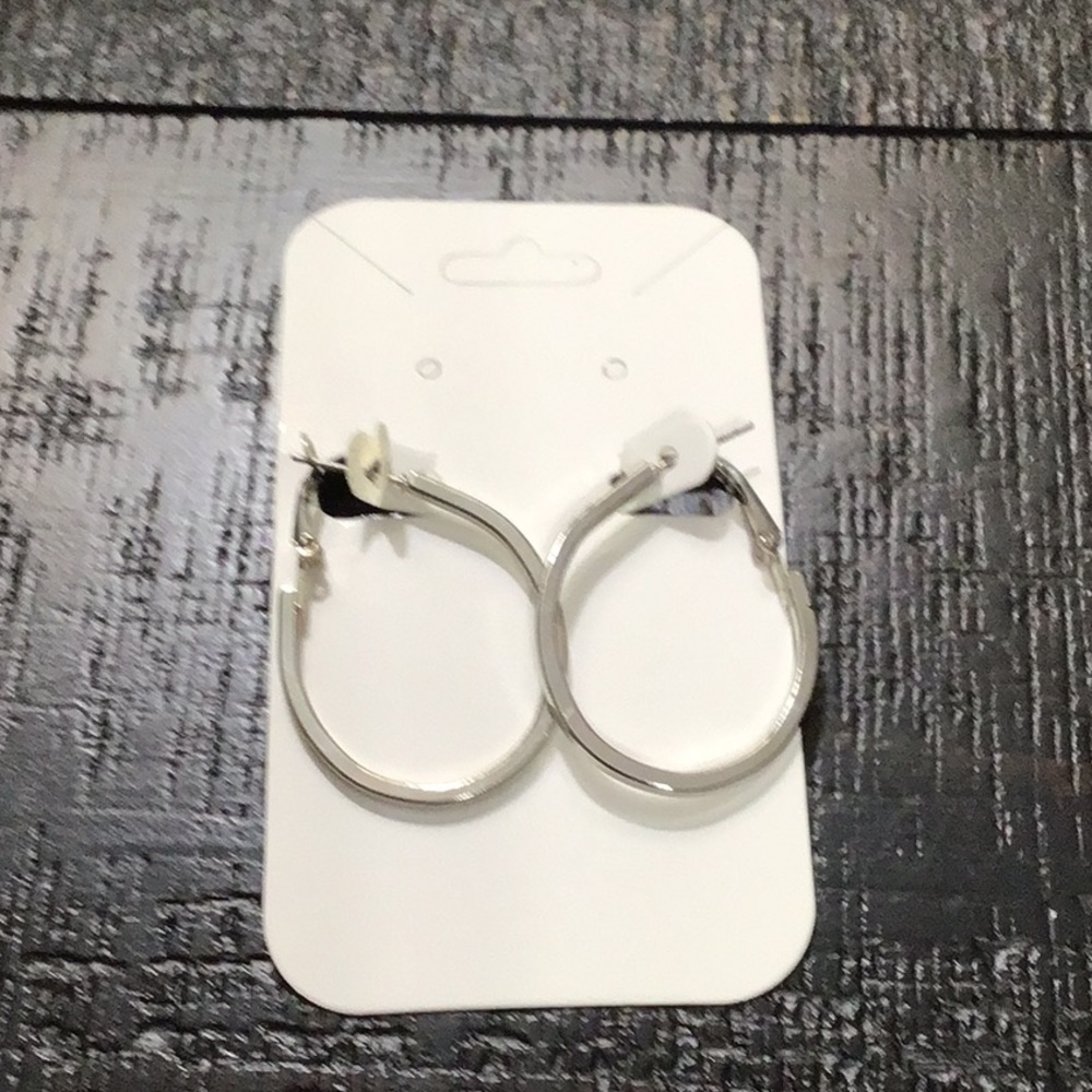 NEW!  Sleek Silver Tone Hoop Earrings! - Picture 3 of 3